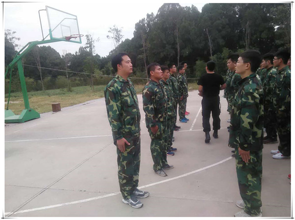 易視界2015下半年度野外拓展訓(xùn)練