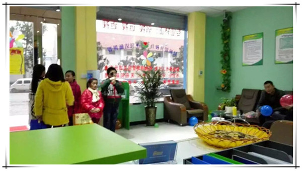 易視界長葛新區(qū)實(shí)驗(yàn)店