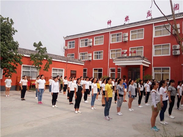 換個角度看下易視界軍姿如何