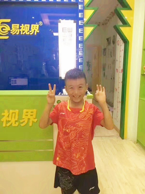 易視界近視防護小客戶約翰