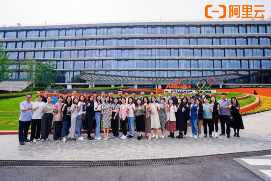 易視界創(chuàng)始人游學阿里巴巴 樹立頂尖行業(yè)目標