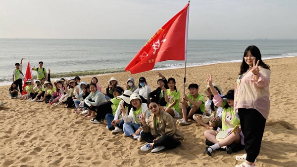 易視界青島沙灘月度嘉獎(jiǎng)會(huì)進(jìn)行中