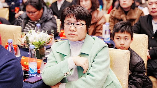 易視界17載感恩如光同行共同守護清晰視界客戶答謝會圖集