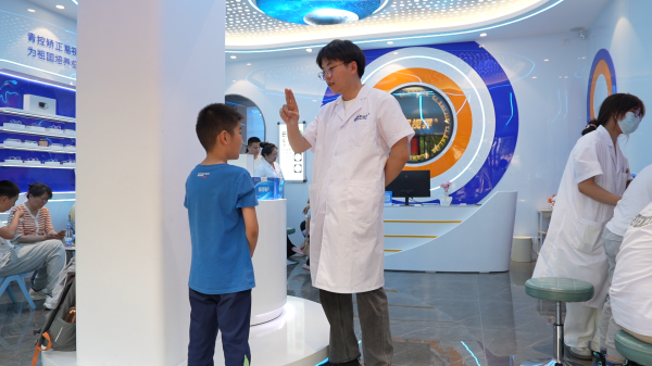 開學(xué)季：別讓孩子的視力 “掉隊(duì)”