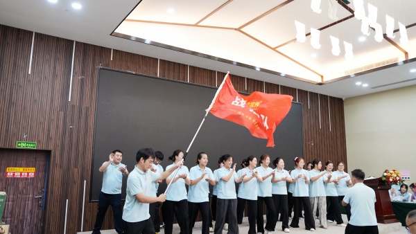 易視界2025年7月嘉獎(jiǎng)會(huì)暨8月啟動(dòng)大會(huì)精彩瞬間