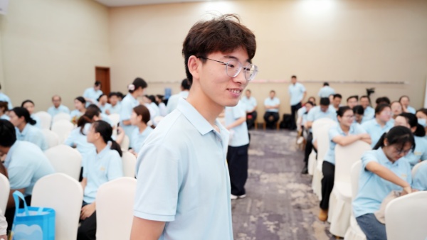 易視界2025年7月嘉獎(jiǎng)會(huì)暨8月啟動(dòng)大會(huì)精彩瞬間