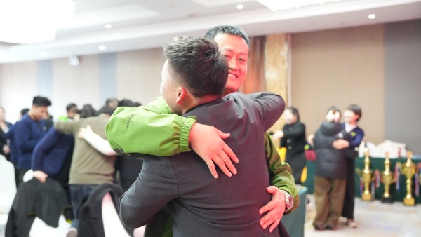 易視界2025年11月嘉獎會暨12月啟動大會精彩圖集