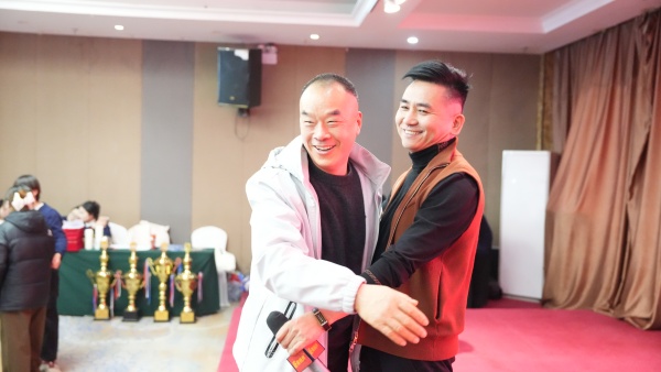 易視界2025年11月嘉獎會暨12月啟動大會精彩圖集